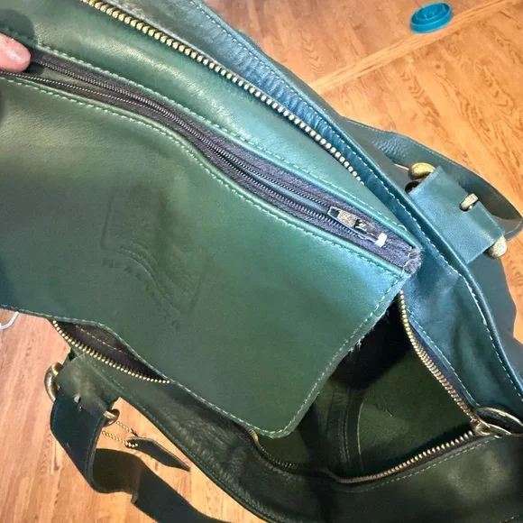 Vintage Coach Dark Green Leather Tote with Adjustable Shoulder Straps - Picture 5 of 11